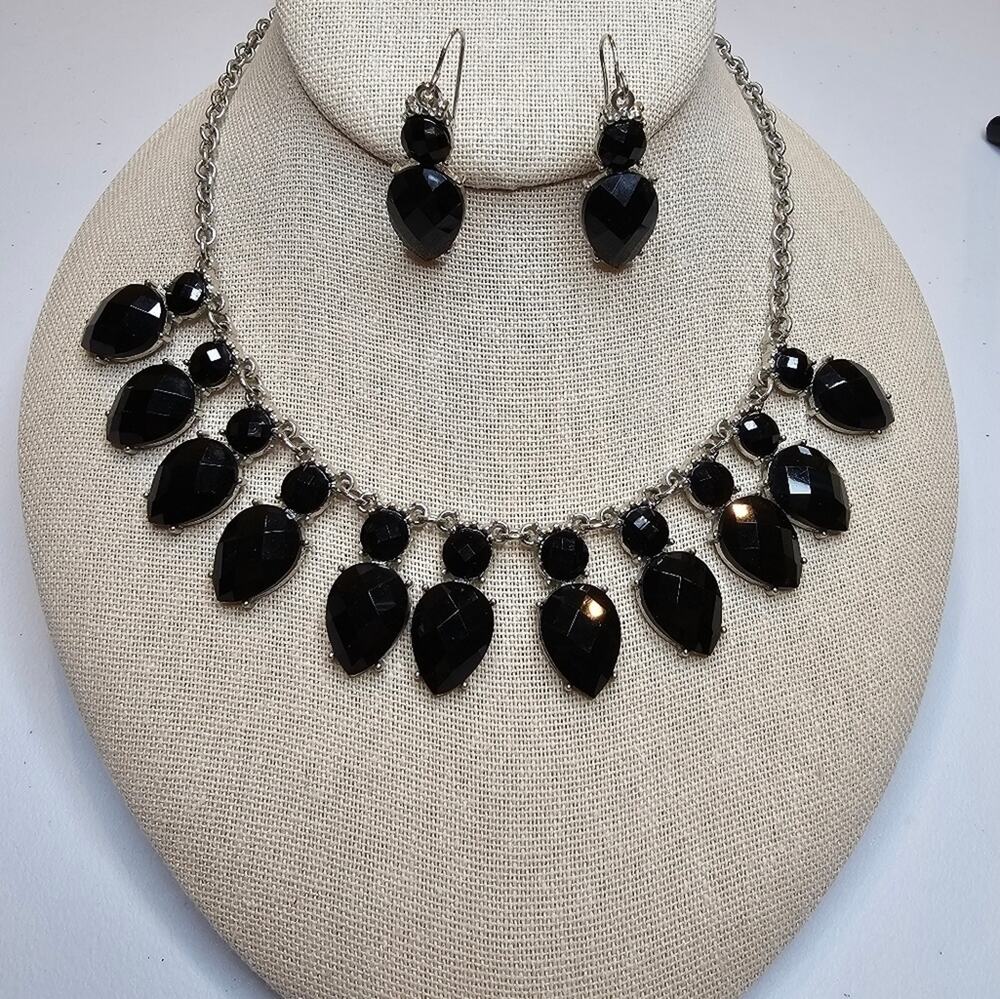Charming Charlie Necklace and Earrings Set, Resin Beaded Statement Necklace
